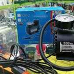 Compresor de Aire 300 PSI Portátil - Inflador de Llantas 12V/USB-C con Carga Rápida, para Autos, Motos, Bicicletas, Pelotas